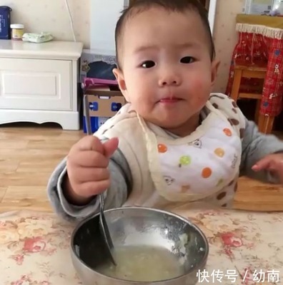 七个月宝宝最近总摇头