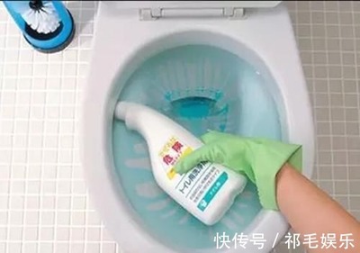 马桶黑色污垢怎么去除