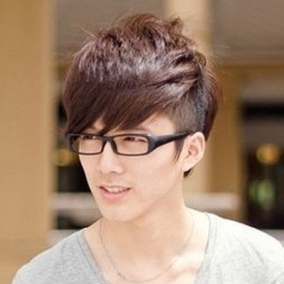 男生蓬松发型