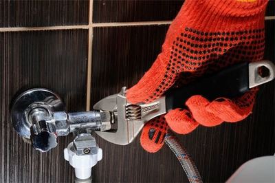 梦到家里水管漏水