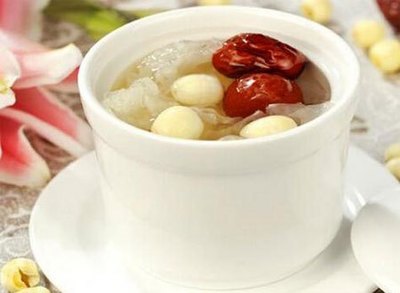 月子里能吃莲子吗