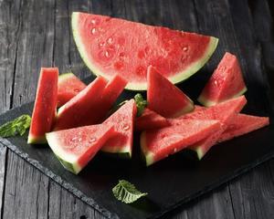 怀孕两个月能吃西瓜吗