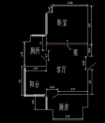 客厅与厨房和卫生间有道梁