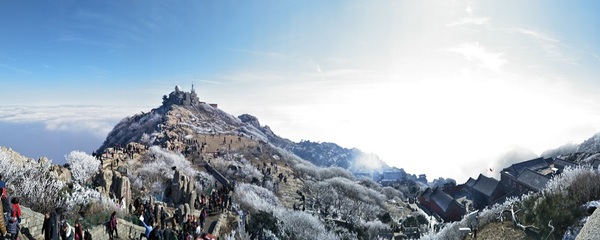 泰山在哪里个城市 有什么特点