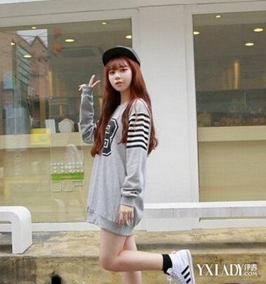 女生黑色板鞋的搭配