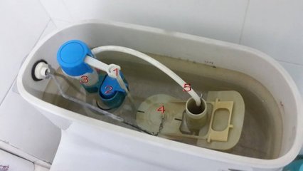 马桶一直流水怎么修理