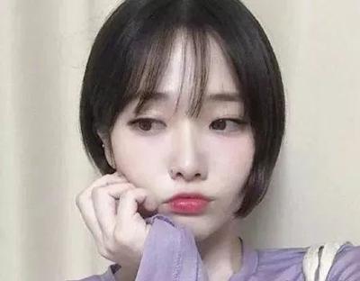 中间薄两边厚的刘海