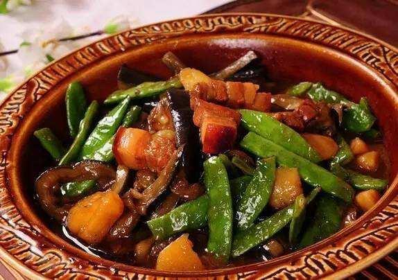 土豆豆角炖肉图片