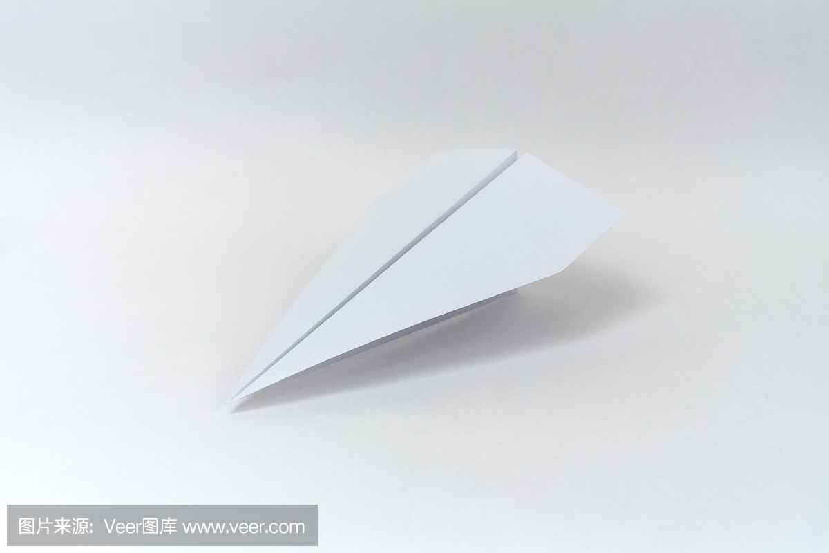 滑翔纸飞机怎么做