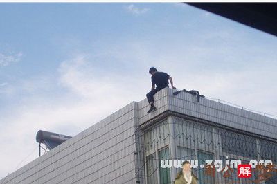 做梦梦见有人跳楼死了
