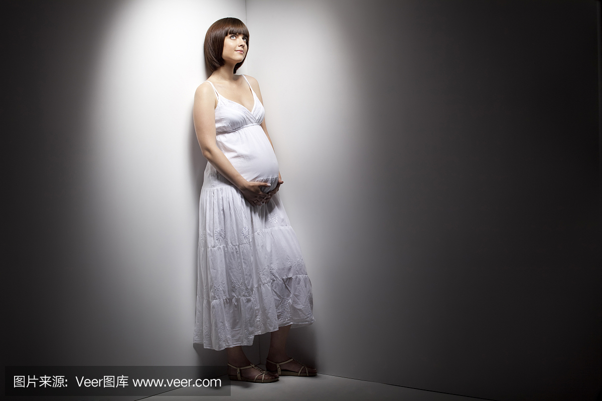 怀孕美女图片