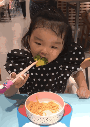 宝宝多大开始用筷子