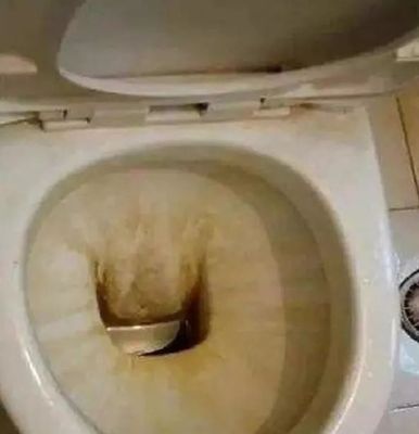 马桶水垢