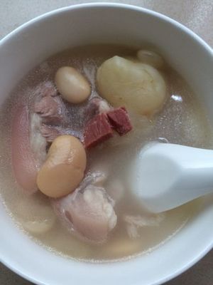 猪肉炖莲藕的做法