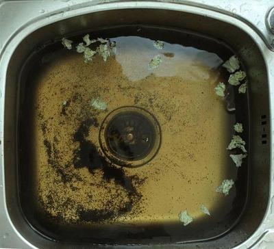 厨房下水管油污垢头发