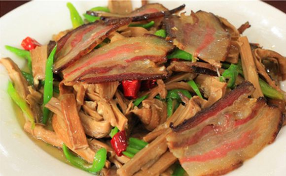 泥鳅腊肉做法大全家常炒菜