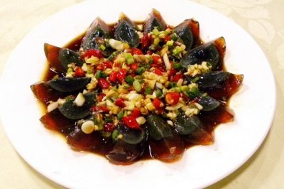 凉拌松花蛋的做法