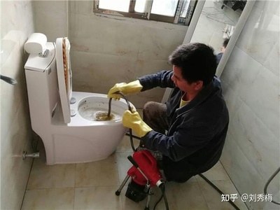 修换厨房下水道管