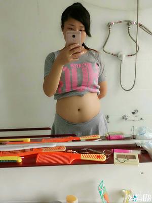 双胞胎4个月肚子图片
