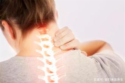 后背颈椎疼是怎么回事