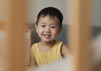 男宝宝只留头顶的发型