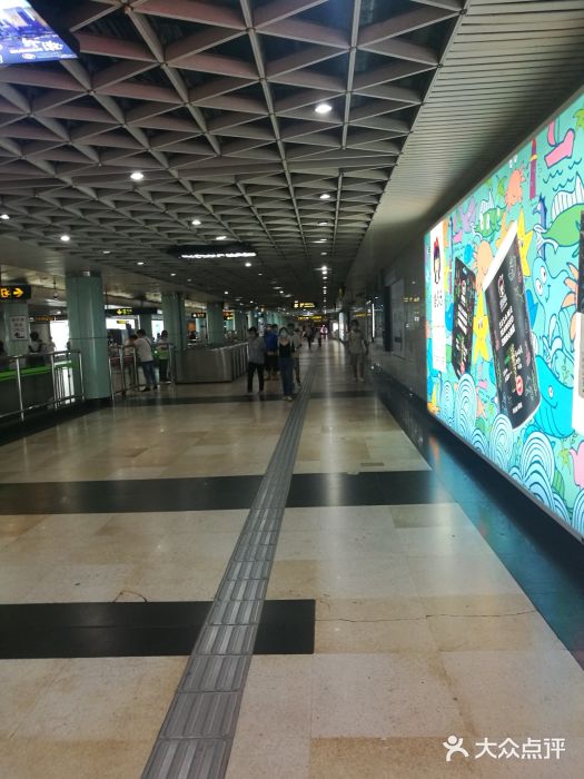 南京东路地铁站