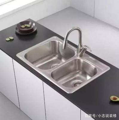 橱柜台面放锅变黑