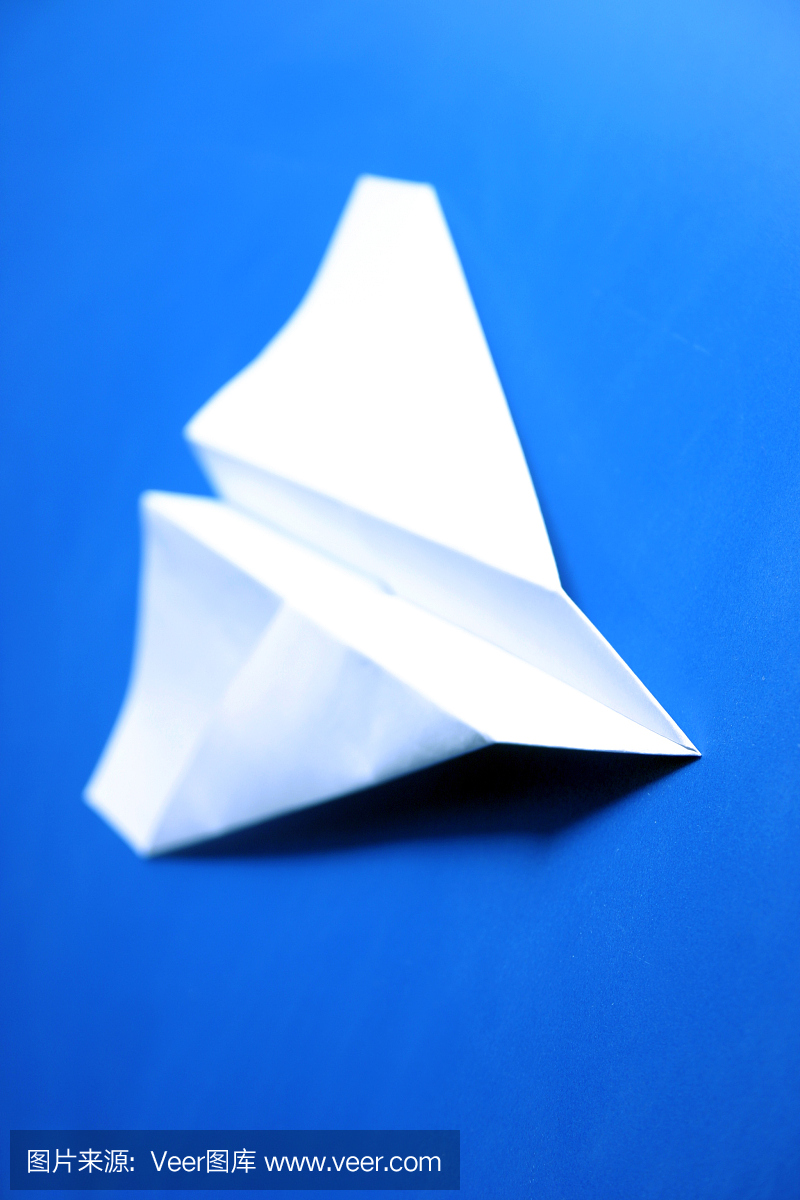 白色的纸飞机游戏下载