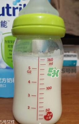 奶粉有挂壁现象正常吗