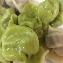 菠菜香菇鸡蛋饺子