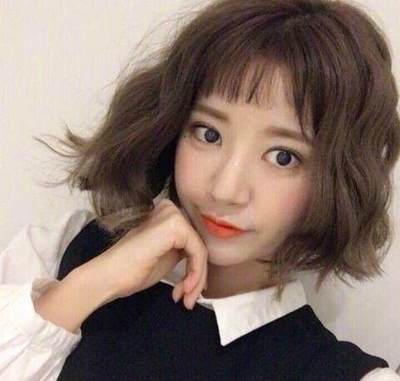 头发少烫什么卷发
