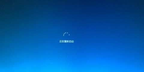 电脑显示器开机后闪烁