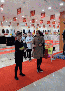 骑车裙子穿搭图片男生