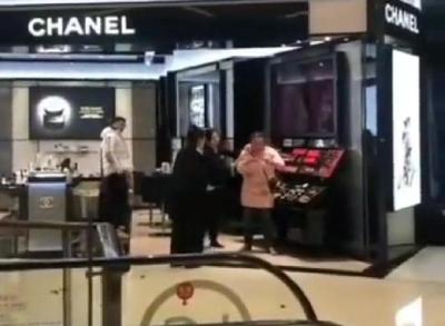 重庆万象城化妆品专柜