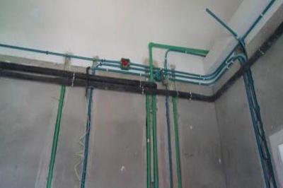 吊顶积水房顶没水