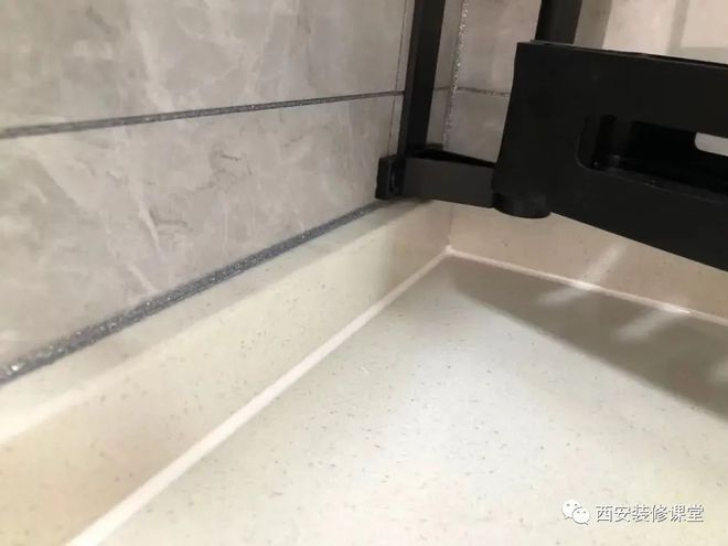 厨房台面打美缝