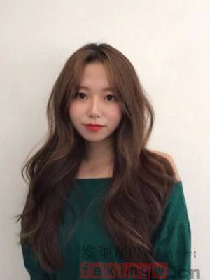 烫发圆脸