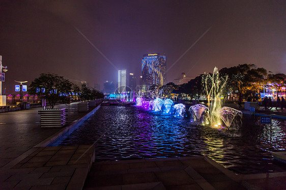 秋水广场怎么写