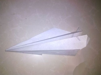 可以控制的纸飞机