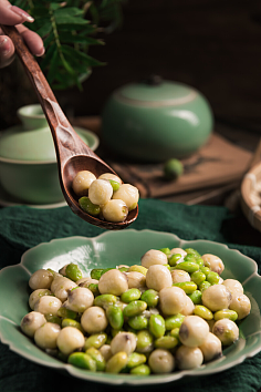 香菇鸡肉毛豆莲子