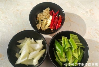 鸡心洋葱做法大全家常