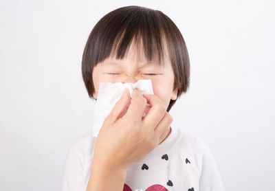 咳嗽有血丝怎么回事