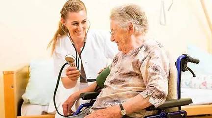 68岁老人血压多少正常