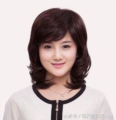 脸瘦适合什么短发