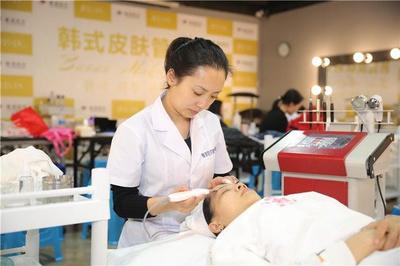 学美容开店
