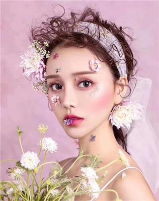 学美容好还是彩妆好