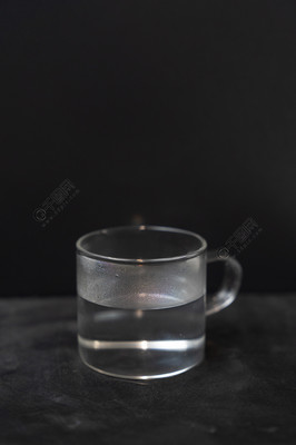 玻璃杯照片