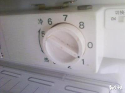 冰箱温控开关在哪里