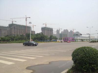 迁安君和广场实景房