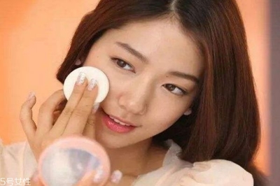 为什么脸部出油严重